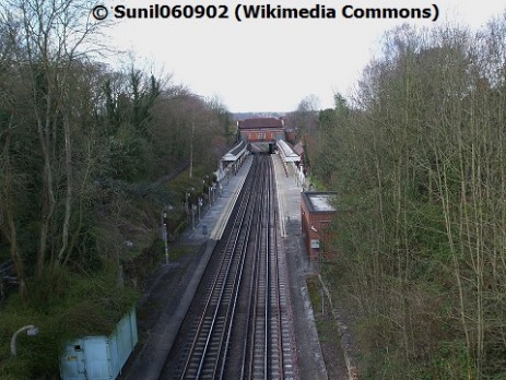 Chigwell station looking