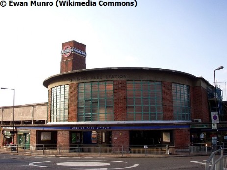 Chiswick Park Station Building