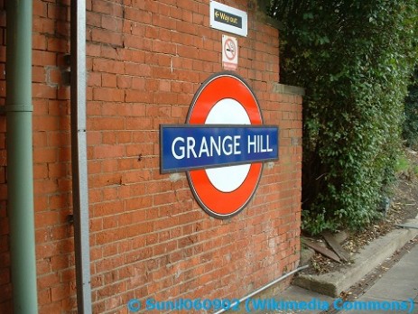 Grange Hill tube station roundel