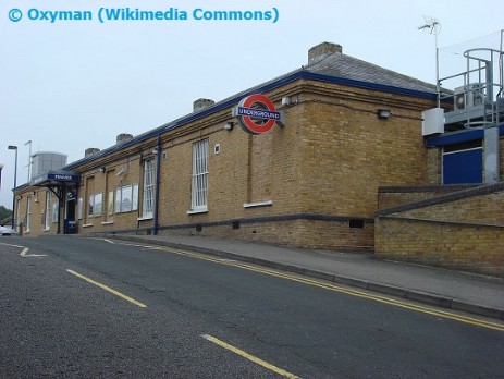 Pinner Tube Station