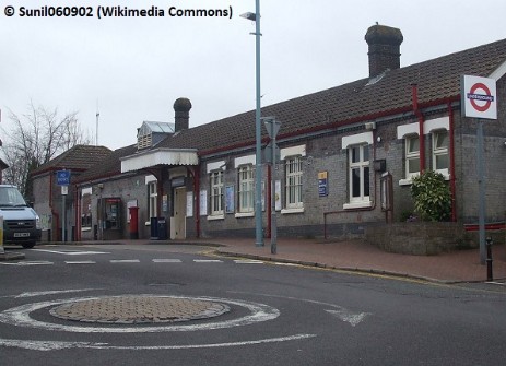 Amersham Station Building