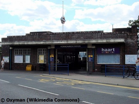 Hornchurch Tube Station, Main Building