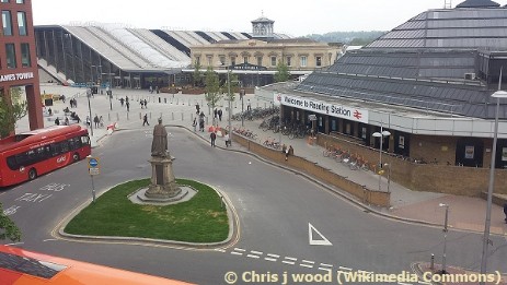 Reading railway station